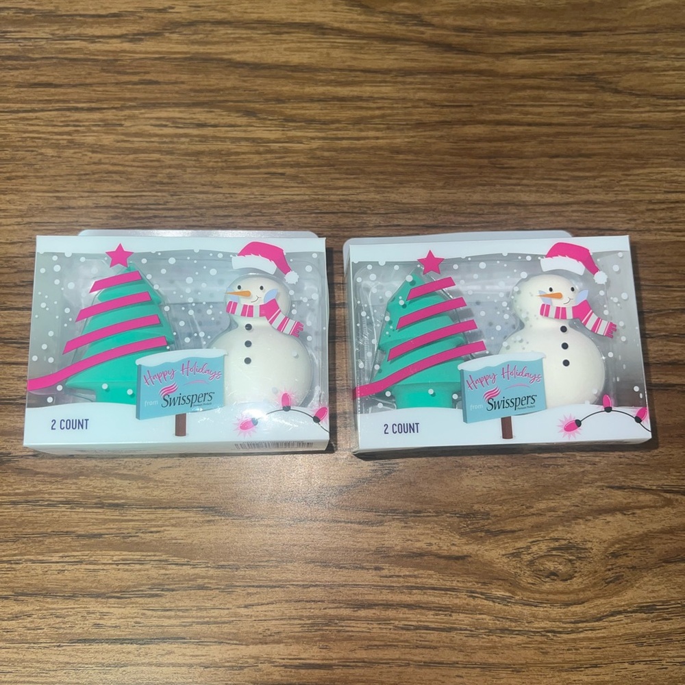 2 x 🌲tree & snowman ⛄️ blending cosmetic sponges